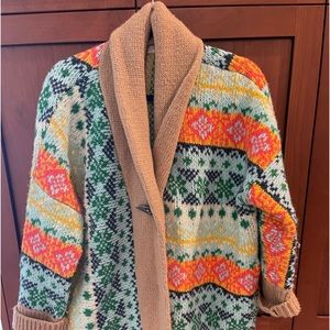Cozy Anthropologie Sweater. Great Condition. M/L